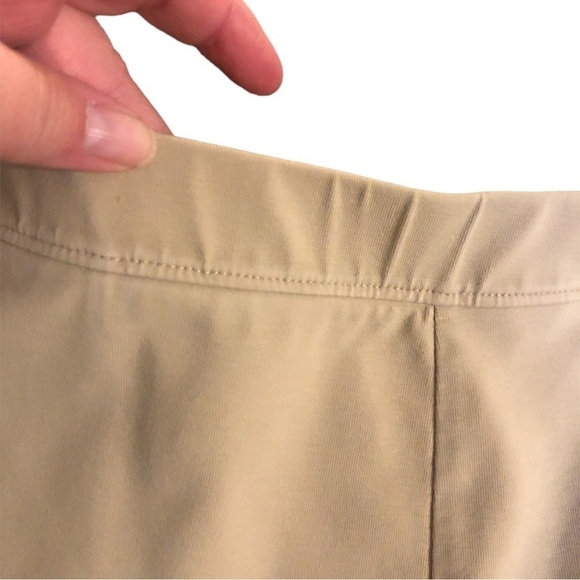 LL Bean Perfect Fit Straight Leg Pull On Business Casual Pocketed Tan Pants M - Picture 3 of 12